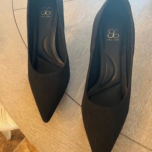 Cosy  island black fabric pumps.